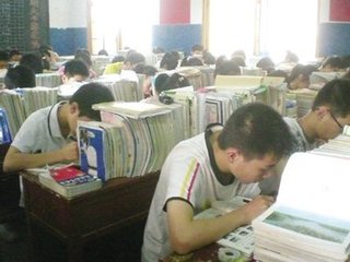 為了中高考，你到底要多拼才夠？家長快給孩子看看吧