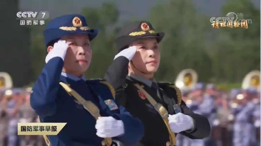 國(guó)慶大閱兵女將軍領(lǐng)隊(duì)，是她！
